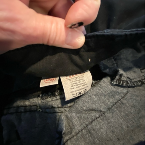 JBrand Woman’s Cropped Black Cargo Pants with Zipped Ankles Size 28 - Picture 5 of 8